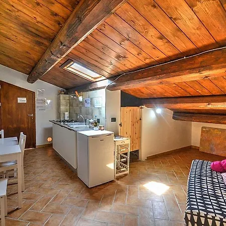 Cappuccini Sleeps 3 Wifi